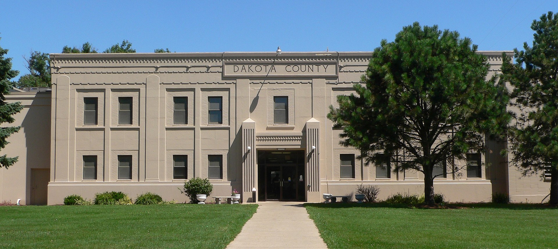 DakotaCountyCourthouseNebraska3center Dakota County Courthouse