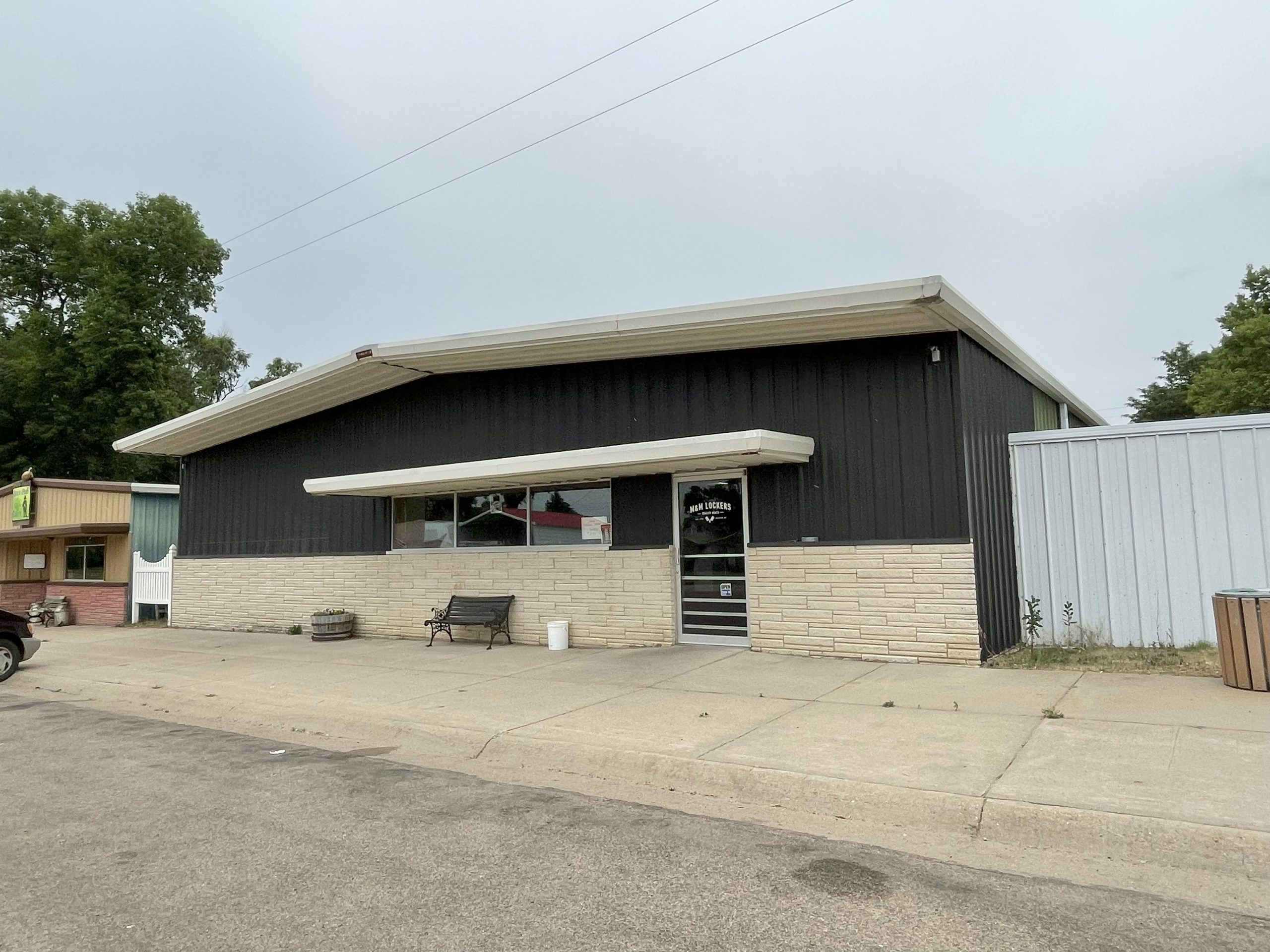 HH Lockers Nebraska Directory